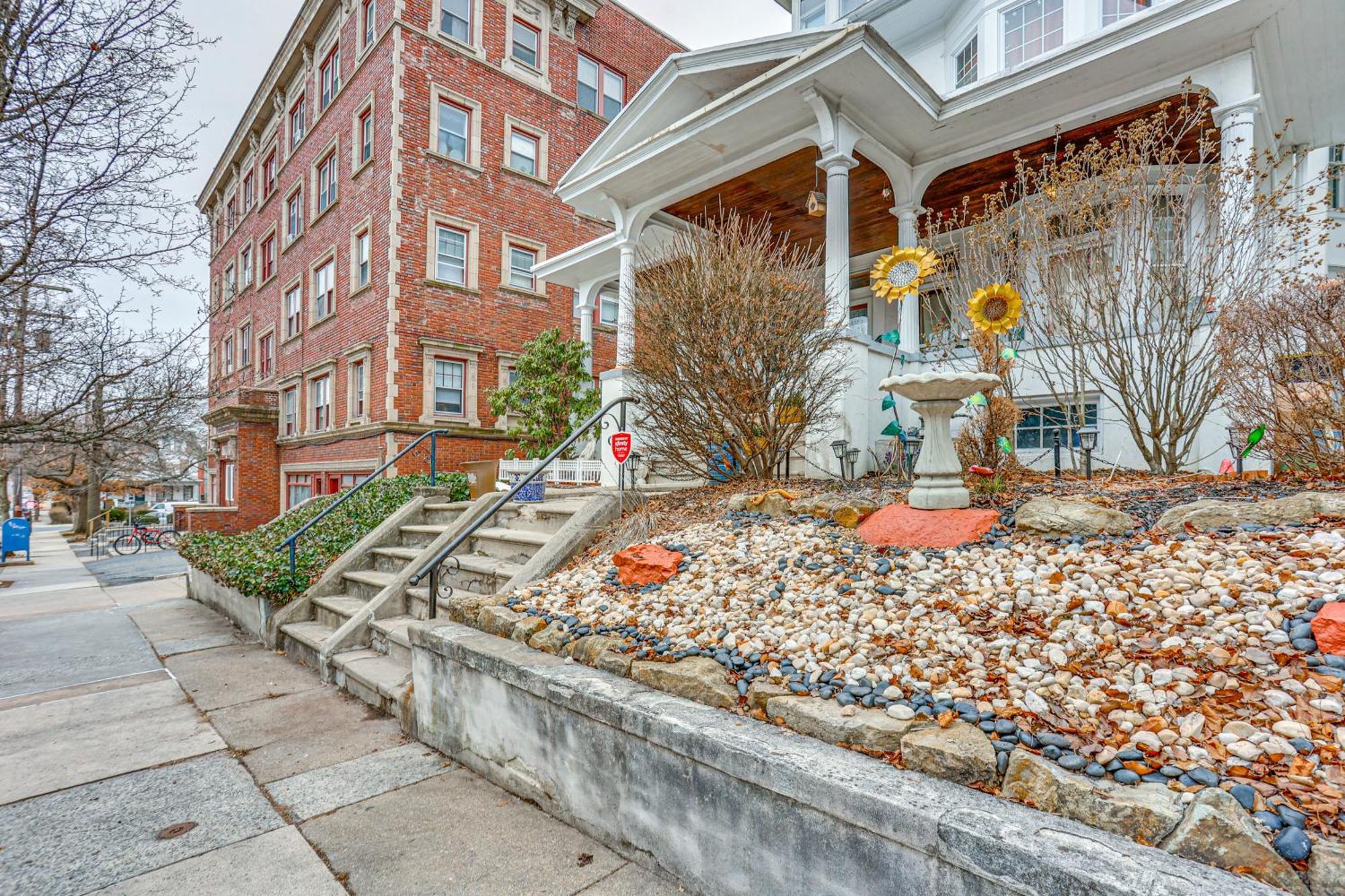 Holiday home With Yard In Historic District